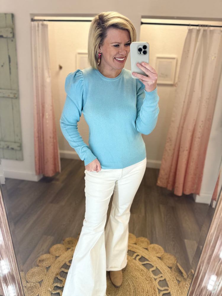 Claire Classic Sweater - Sky Blue